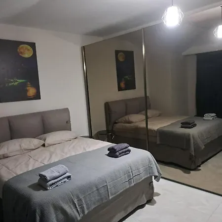 Neridabeachhomes Dublex * אלאניה